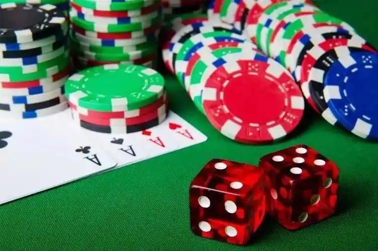 syair singapore Hood vs Wolf betting interface showing wager input, balance, and countdown timer